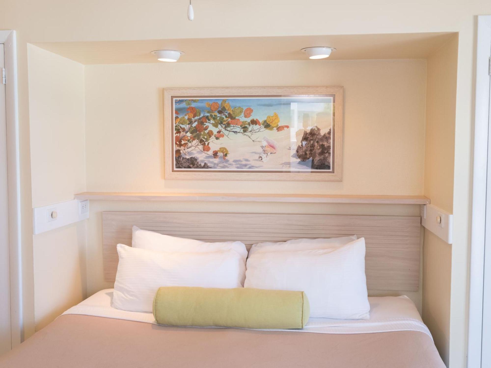 Paradise Island Beach Club Ocean View Villas Creek Village Esterno foto